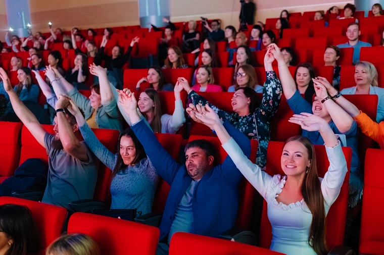 За душевной атмосферой встреч с Ольгой Гапеевой люди готовы ехать за тысячи километров