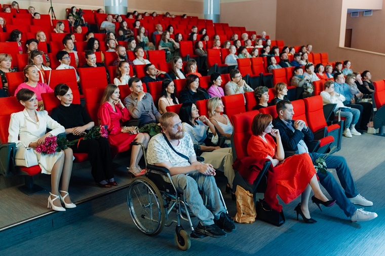 За душевной атмосферой встреч с Ольгой Гапеевой люди готовы ехать за тысячи километров
