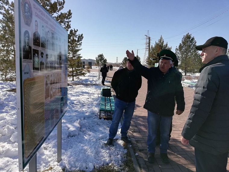 Спортивная зона, площадки для отдыха, полевая кухня: в Тюмени ветеранам представили, как может быть благоустроен сквер Пограничников