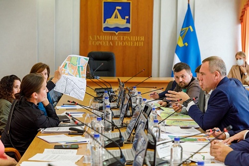 Тюменским дачникам объяснили, как будет развиваться район Тарманы