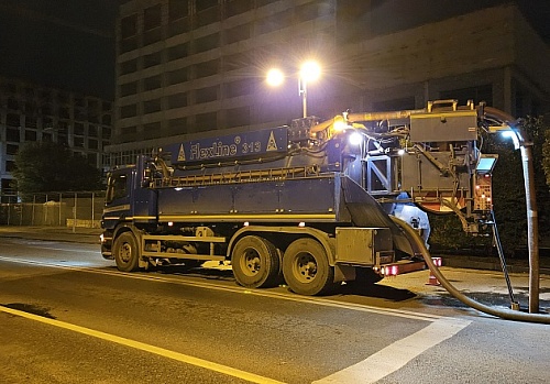 В центре Тюмени восстанавливают канализационный коллектор незаметно для горожан