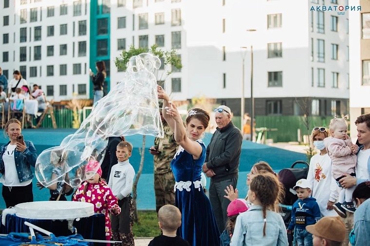 Для юных жителей района «Акватория» 1 июня застройщик устроил праздник