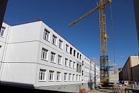 В Тюмени строят школу из уникальных материалов