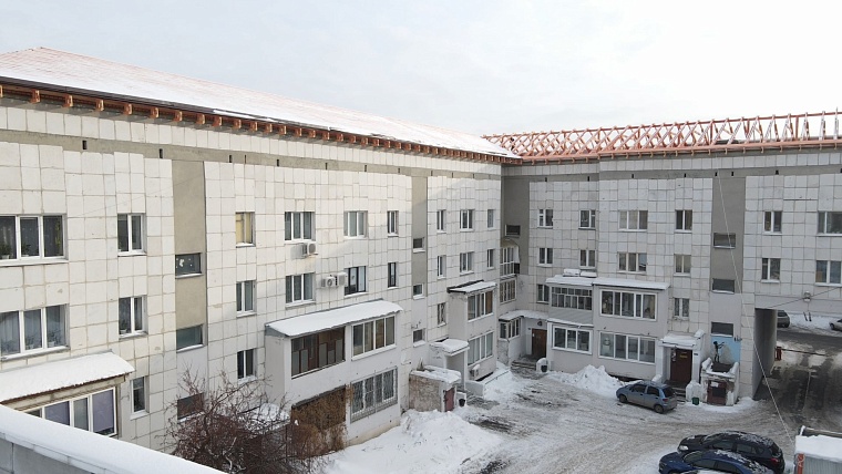 Как у «типовухи» появились арочки. Секреты «профессорского» дома в центре Тюмени