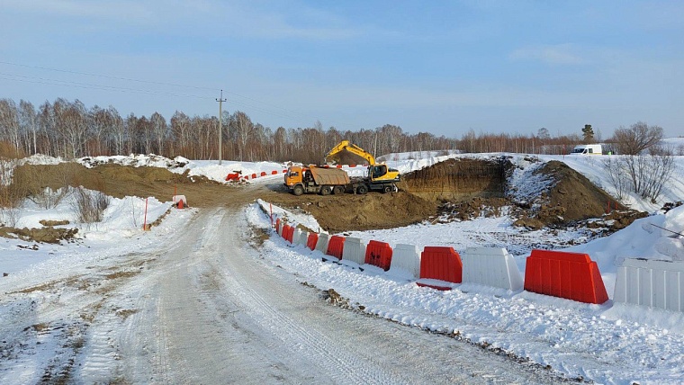 В Викуловском районе началось строительство моста через реку Тенис