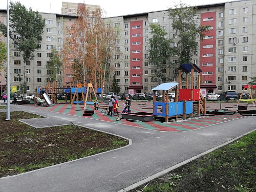 В 2021 году в Тюмени отремонтируют 52 двора: работы начались