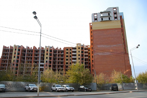 В администрации Тюмени прокомментировали перерыв в разборе долгостроя на улице Герцена