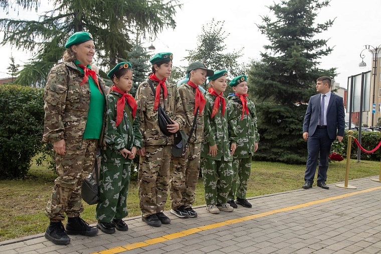 В Тюмени открыли монумент Павлу Фитину - руководителю внешней разведки СССР