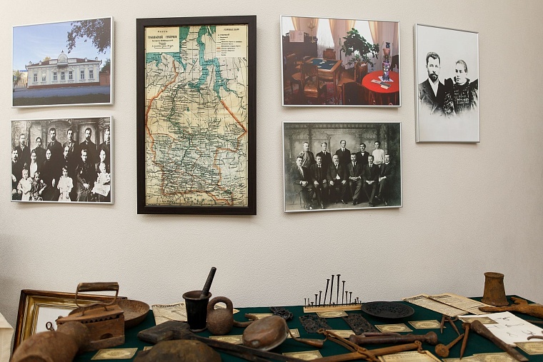 Фото изделий завода Машарова на презентации проекта