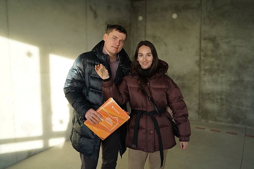 Жильцы долгостроя из ЖК "Олимпия" получили ключи от квартир
