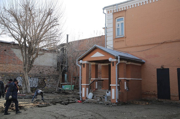 В Тюмени началась реконструкция сквера Леонида Згерского