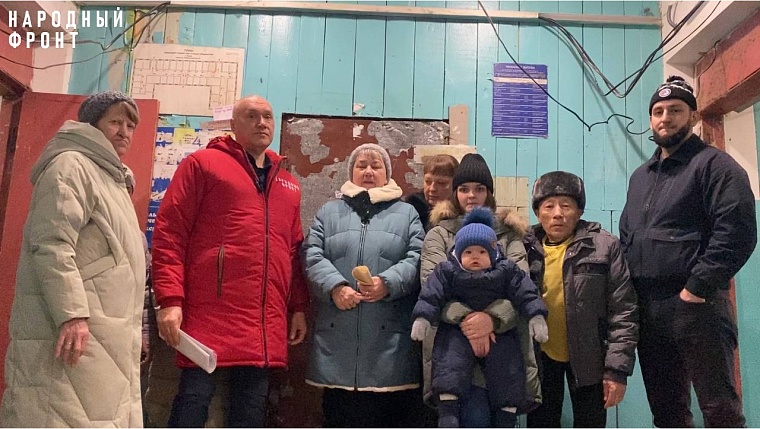 В Тюмени чиновники решили сделать капремонт в развалившемся доме