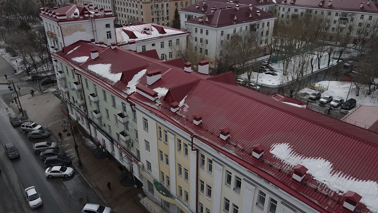 Здание с открытки. Как уникальный дом в центре Тюмени лишили шпиля