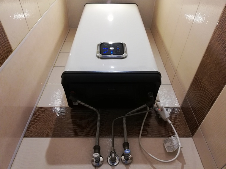 Горячая вода в опрессовку: как тюменцам выбрать водонагреватель