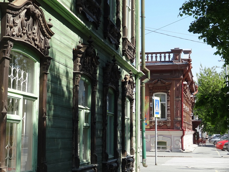 Мастера возрождают тюменскую домовую роспись и представляют ее в регионах России