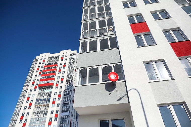 Городская разведка: ЖК "Славутич" в промзоне