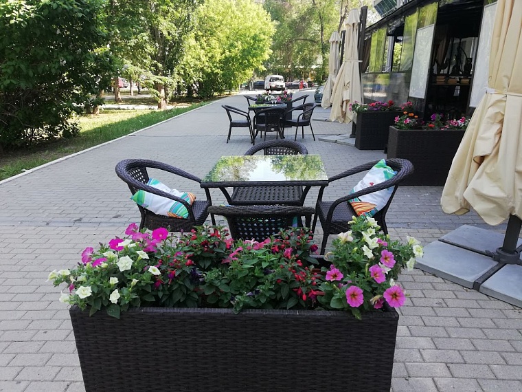 В Тюмени выбирают лучшую летнюю веранду