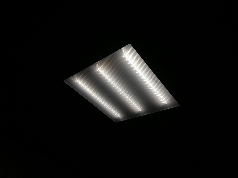 Из-за аварийного отключения десятки домов в Зареке Тюмени остались без света