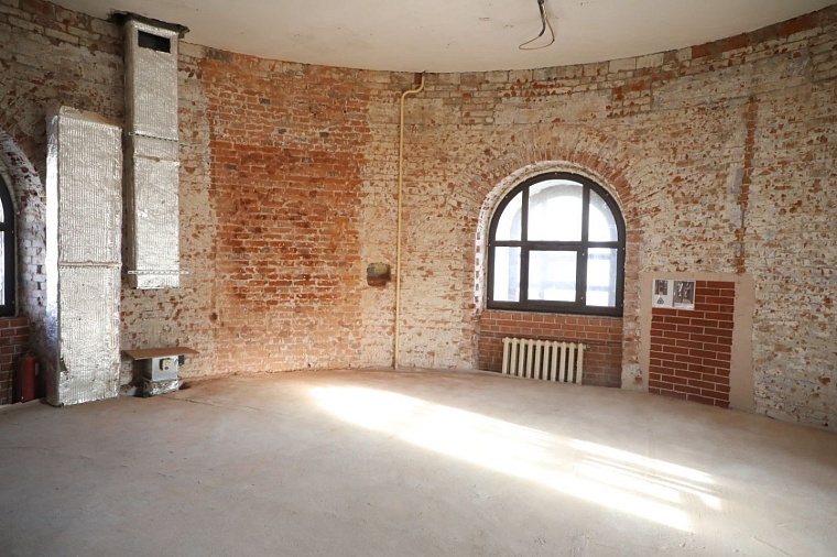 Как реставрируют дом Рубцовой и водонапорную башню в Тюмени