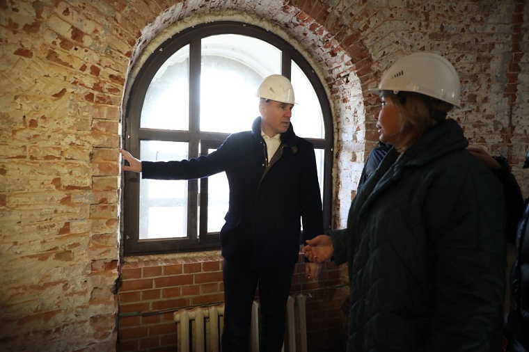 Как реставрируют дом Рубцовой и водонапорную башню в Тюмени