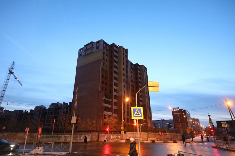 В администрации Тюмени отреагировали на жалобы жителей на разбор долгостроя на улице Герцена