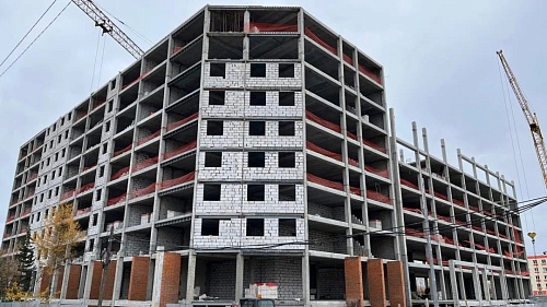 В Салехарде строят самый большой дом в городе