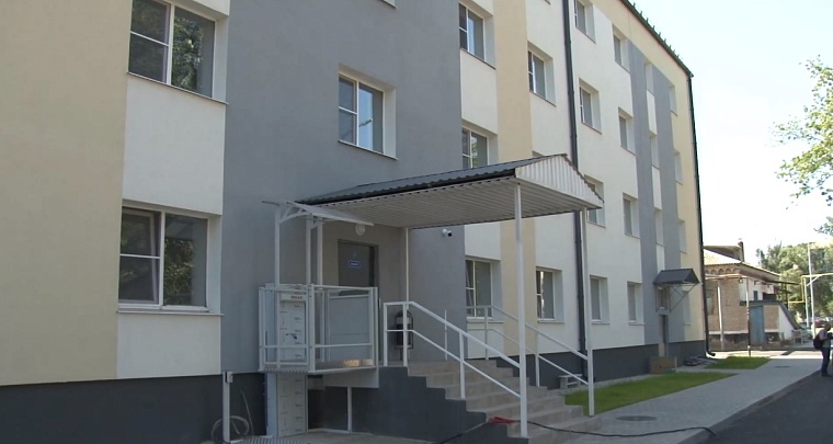 Тюменская область отремонтировала детскую больницу в Краснодоне