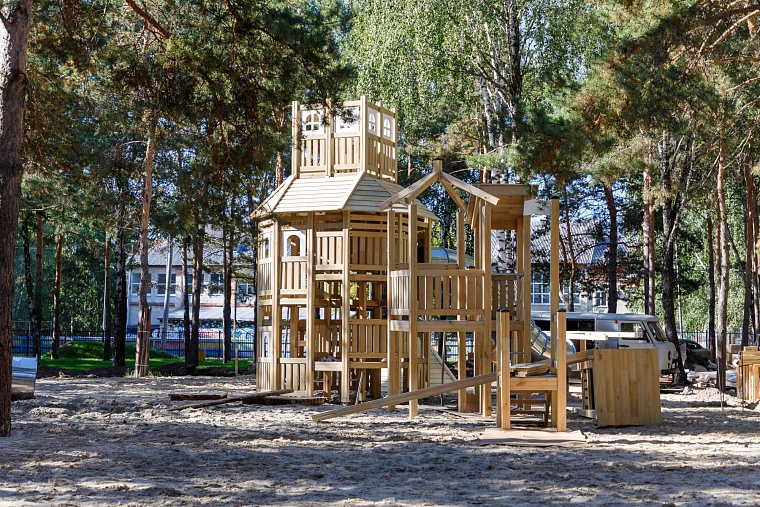 В Школьном сквере Тюмени появятся памятник учителю и памп-трек