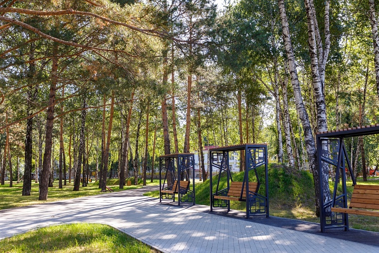 В Школьном сквере Тюмени появятся памятник учителю и памп-трек