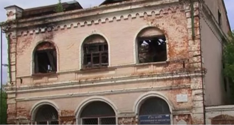 В Тобольске за один рубль продают магазин Константинова