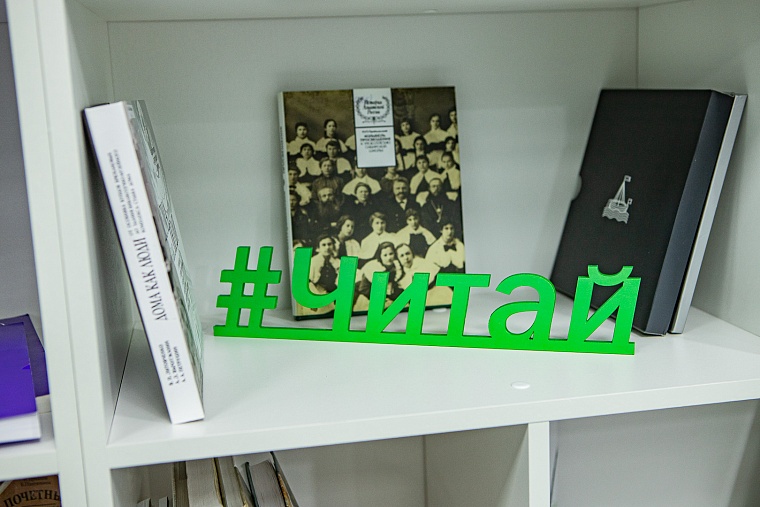 Около 2, 5 млн рублей вложили в капремонт актового зала и библиотеки Кроролевской сельской школы