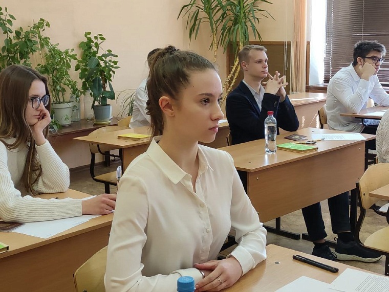 Что можно и чего нельзя брать с собой на ЕГЭ в 2021 году