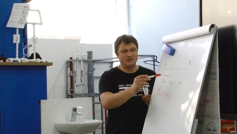 Студенты Тобольского многопрофильного техникума назвали тюменского конкурсанта «Мастера года» преподавателем мечты