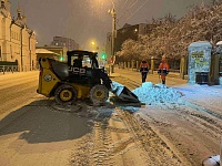 Тюмень от снега чистят 614 единиц техники
