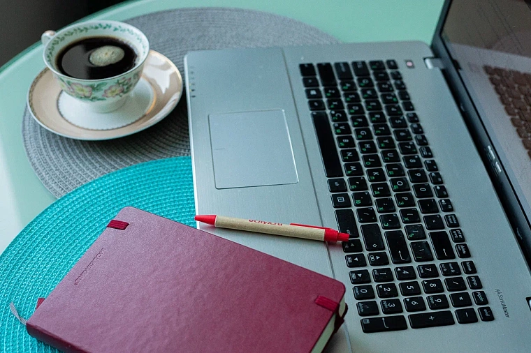 Пока вы спали: пророссийский лозунг польских фермеров, автоматическое назначение пенсий и пуховик для Путина