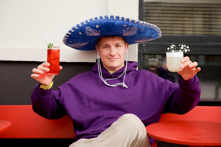 Ресторатор и телеведущий СТС Александр Белькович в новом шоу попробовал дичь в Тюмени