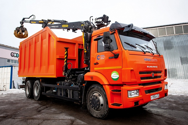 Тюменским возчикам мусора начали выдавать экопаспорта