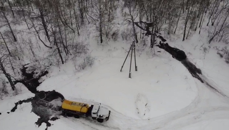 В Ишимском районе зафиксирован факт слива нечистот в лесном массиве