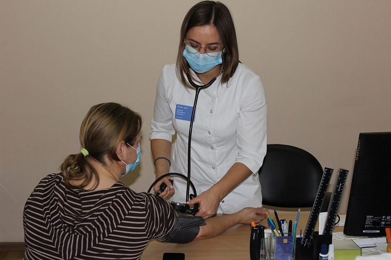 Тюменские врачи обследуют жителей отдаленных сел Сорокинского района