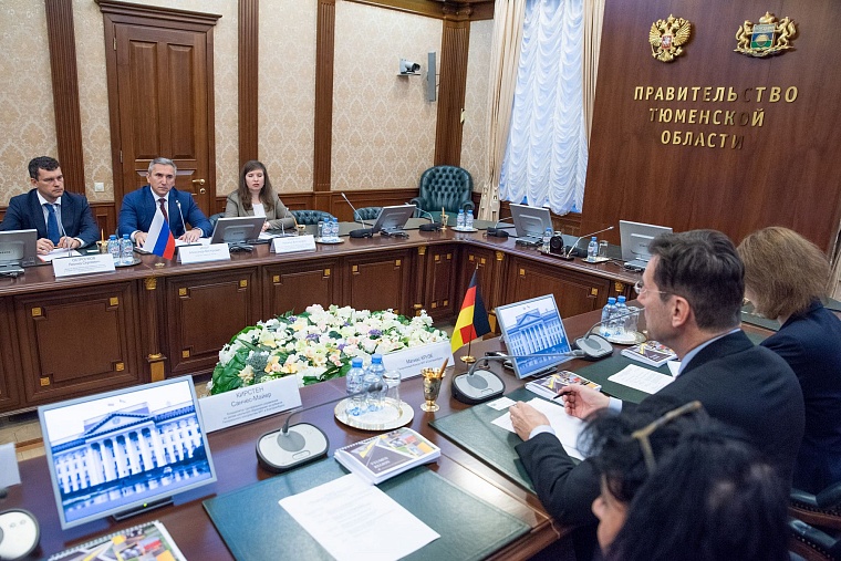 Губернатор Тюменской области и генконсул Германии обсудили перспективы сотрудничества