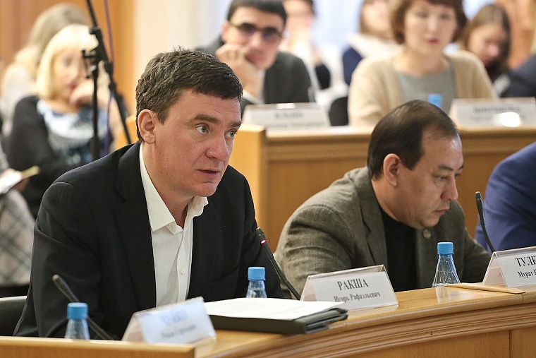 Снег с дорог увезут на четыре полигона, но плавить не будут