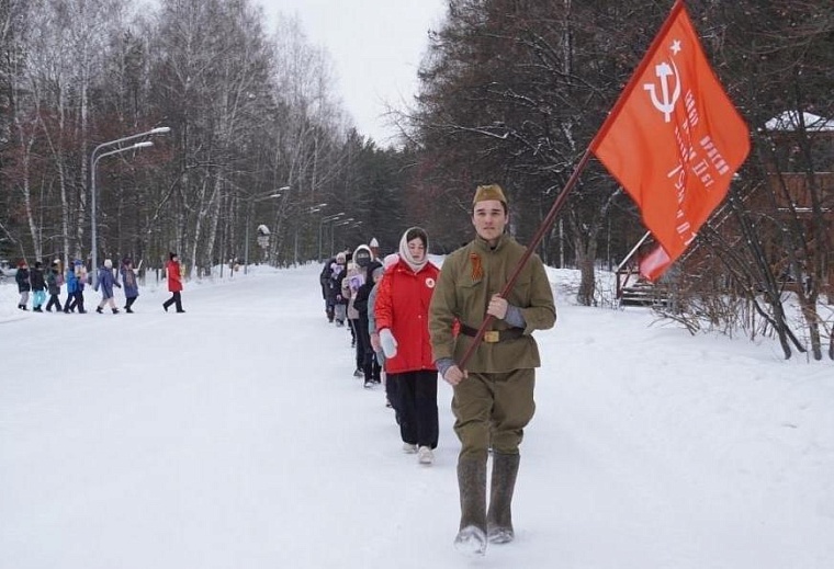 Урок мужества в тюменском центре "Витязь" посвятили Крымской весне