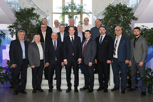 Лучшие водители «Газпром добыча Уренгой» отмечены правительственной наградой