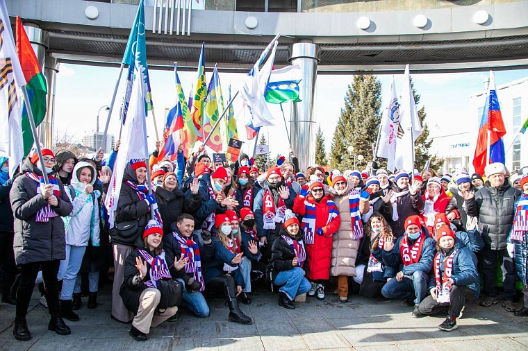 На концерте в честь присоединения Крыма в Тюмени  выступил губернатор Александр Моор