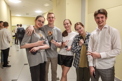 Александр Моор: В этом году в Тюменской области число стобалльников увеличилось на 16