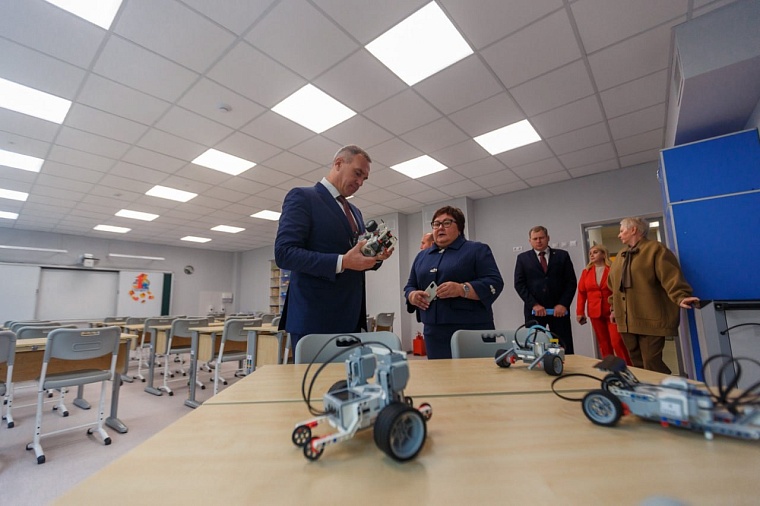 В Тюмени после капитального ремонта открылась школа №62