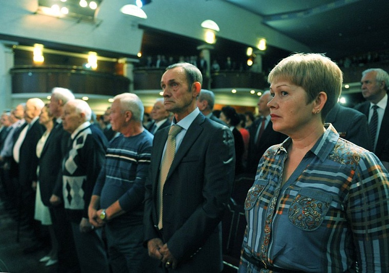 Тюмень принимает поздравления