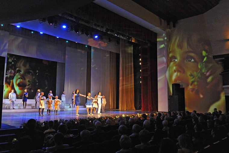 Тюмень принимает поздравления