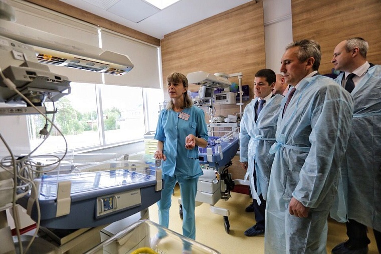 Александр Моор пообещал поддержку Тюмени ямальским медикам