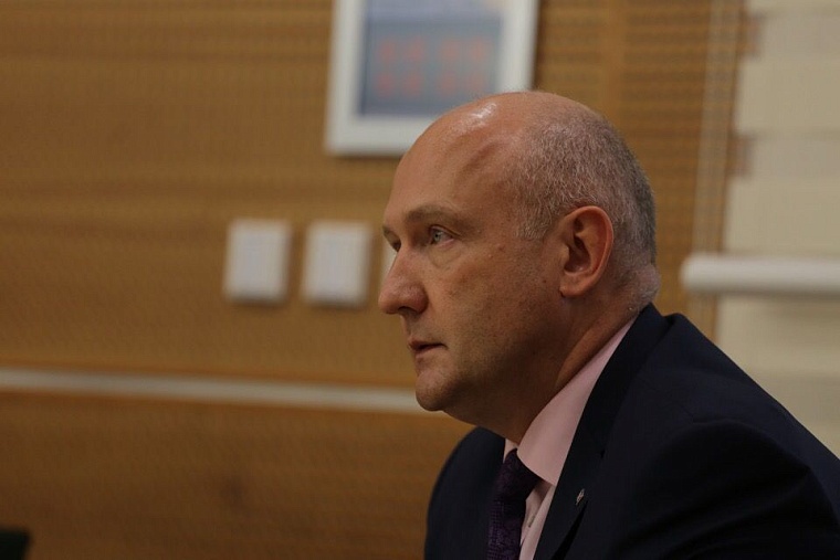 Александр Моор пообещал поддержку Тюмени ямальским медикам